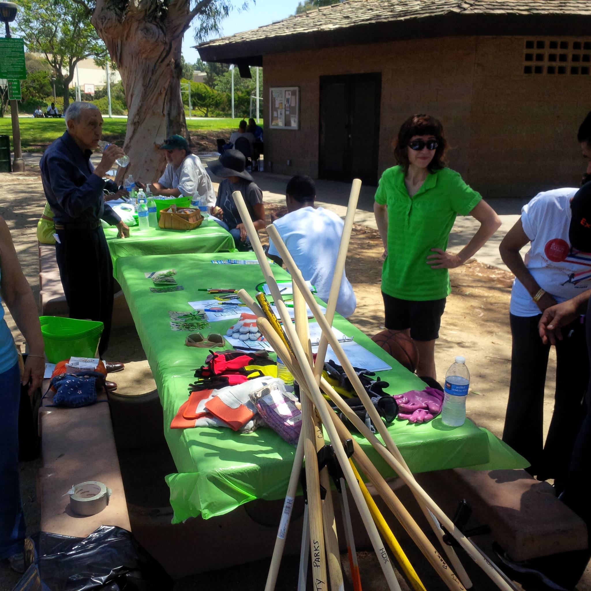 2014 Annual Fox Hills Park Cleanup Day